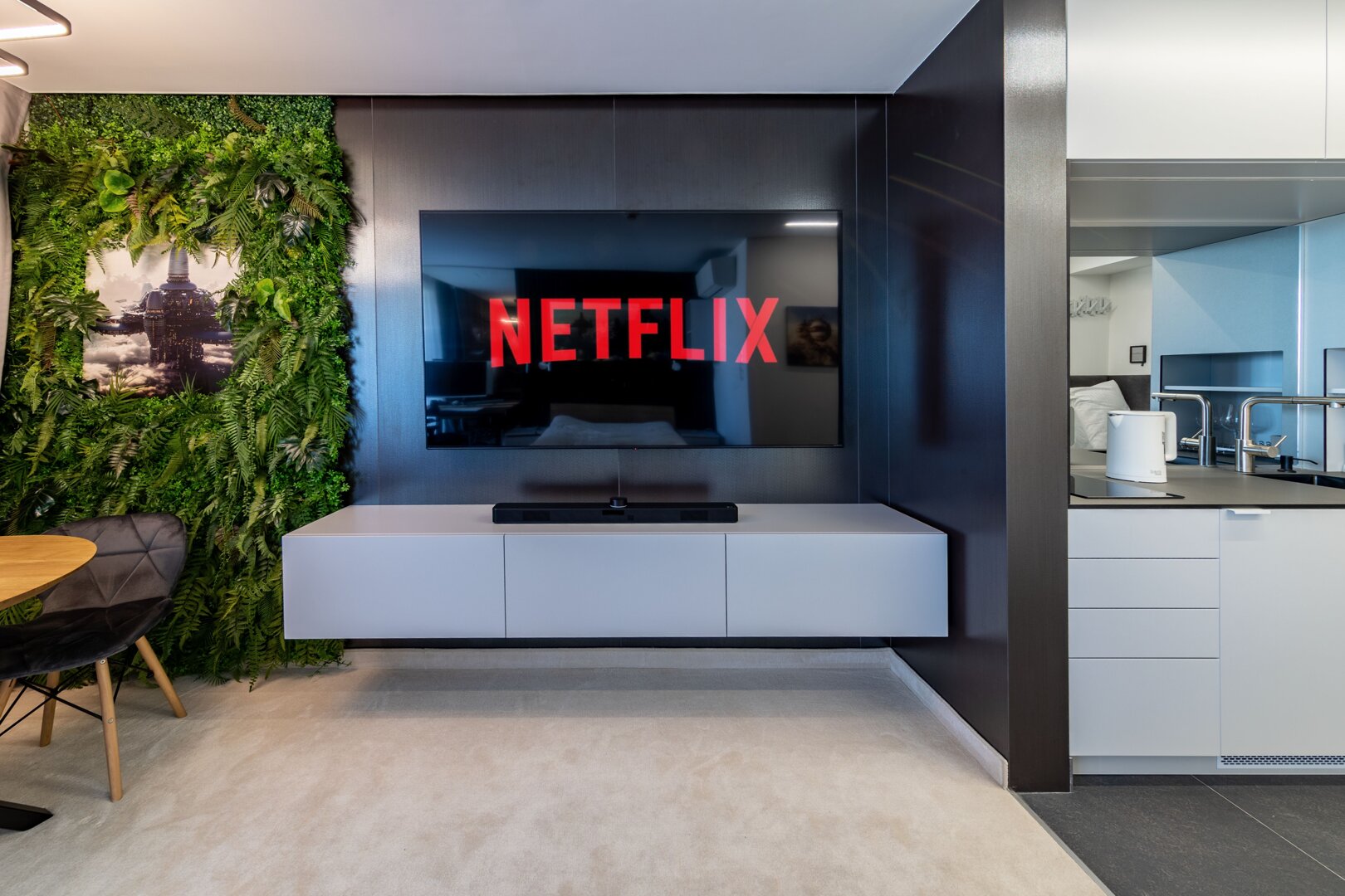 Hamba apartments CLOUDS- self check-in, 24h , VAT